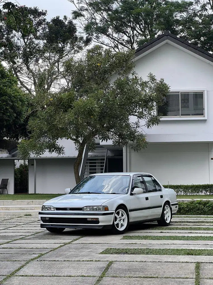 Honda Accord 1990 MT Bensin