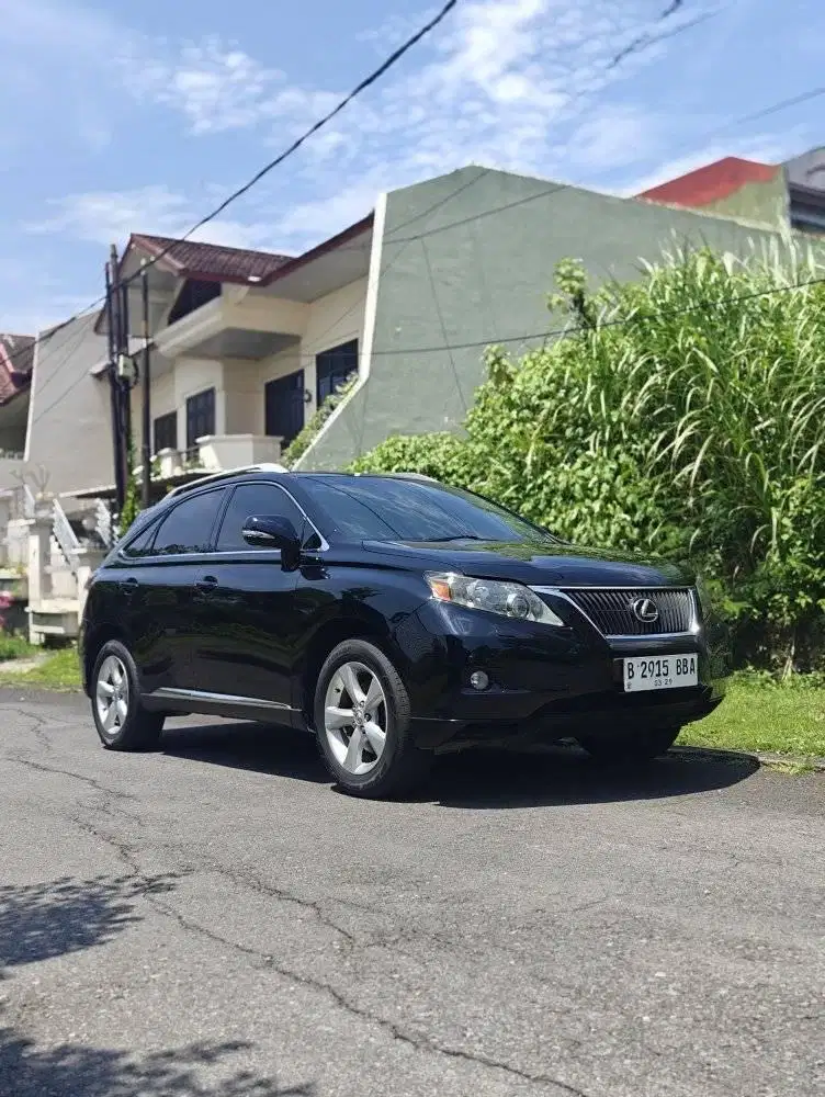 BEST! LEXUS RX270 HK 2011, SGT ISTIMEWA! LOW KM, MULUS!!