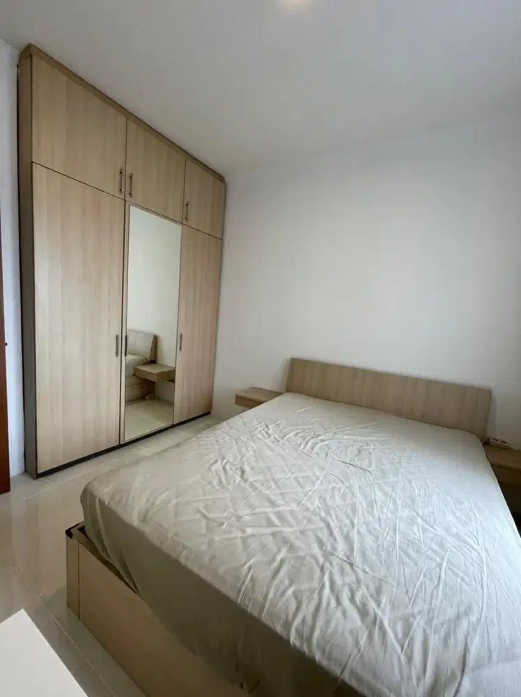 Sudirman Park Dijual - High Floor, Furnished