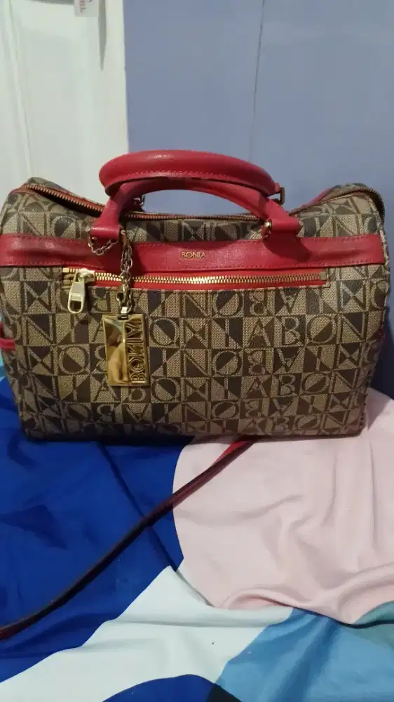 Tas bonia outlet pemakaian pribadi
