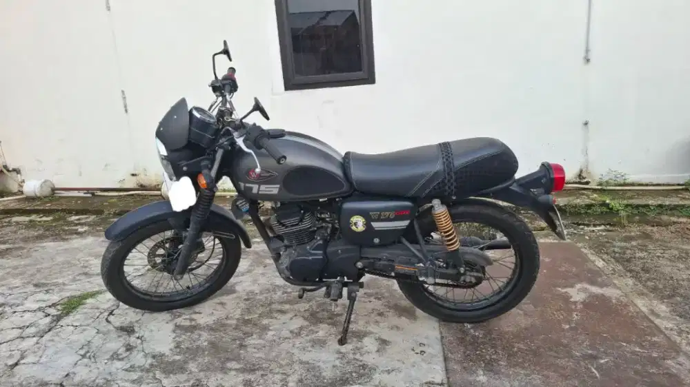 KAWASAKI W175 CAFE PALEMBANG