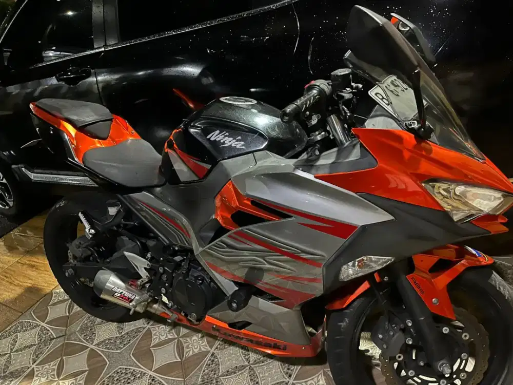 di jual Kawasaki ninja 250cc ABS th 2018 mulus