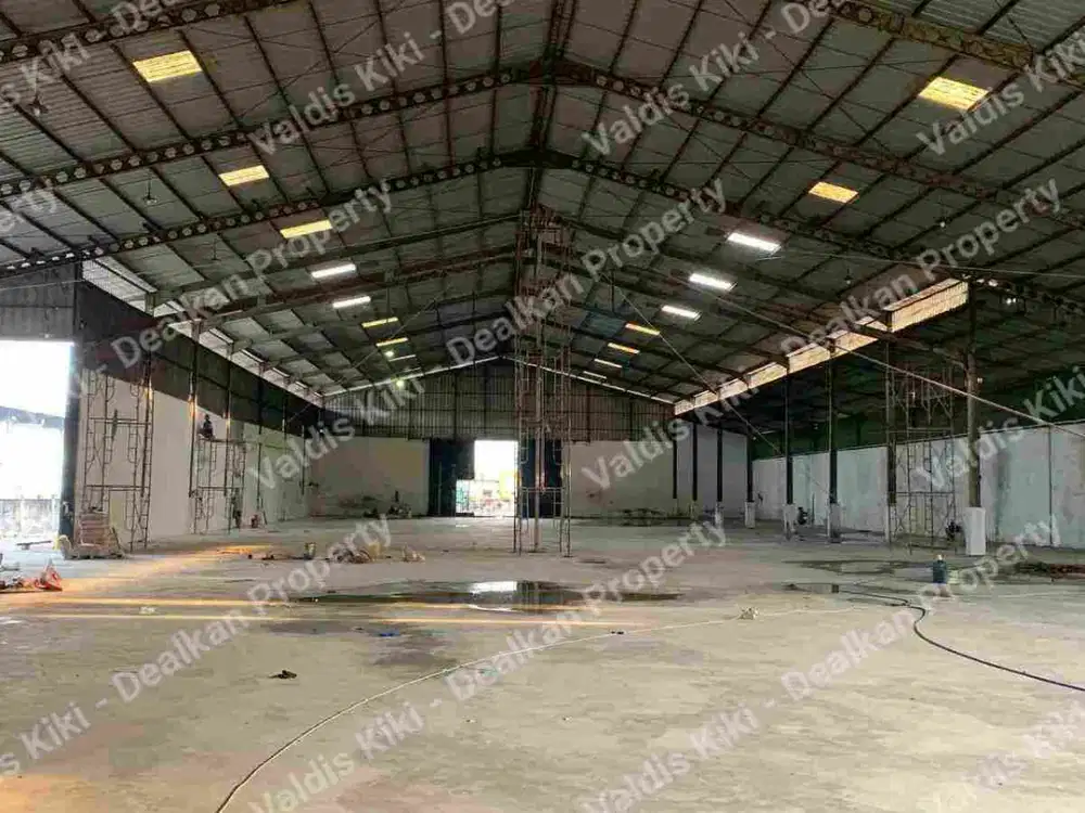 GUDANG KOMERSIAL STRATEGIS BARU RENOVASI DI KALIANAK SURABAYA UTARA