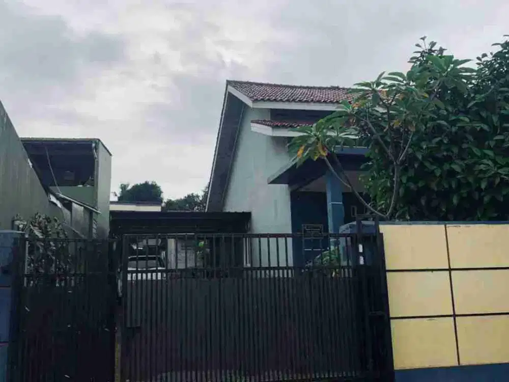 Dijual Rumah Strategis Di Jl. Raya Hankam