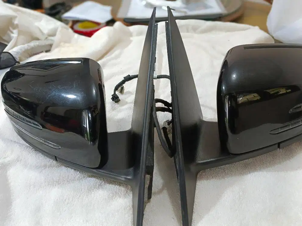 Spion kanan kiri Mercy W204