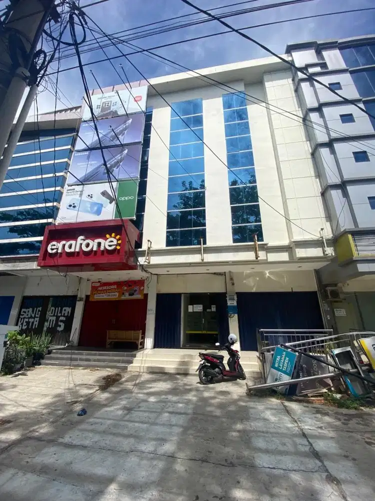 Sewa Ruko 2 pintu 3 lantai