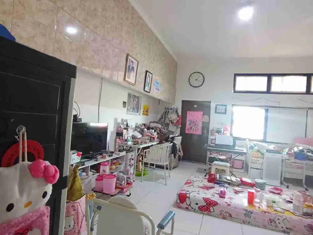 dijual rumah 2,5 lt di taman cibodas