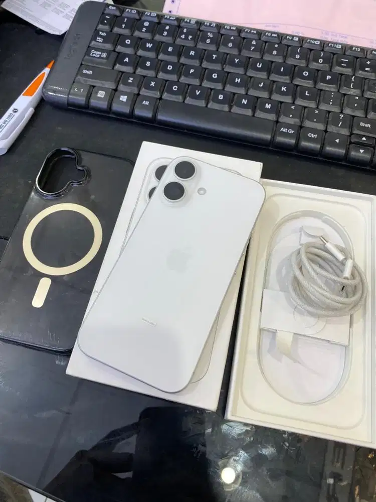iPhone 16 128gb iBox