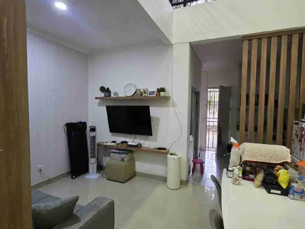 Turun Harga! Rumah Hoek Navona Catalina Gading Serpong LT 131m² – Semi Furnish, Modern Industrial, 1,775M Nego