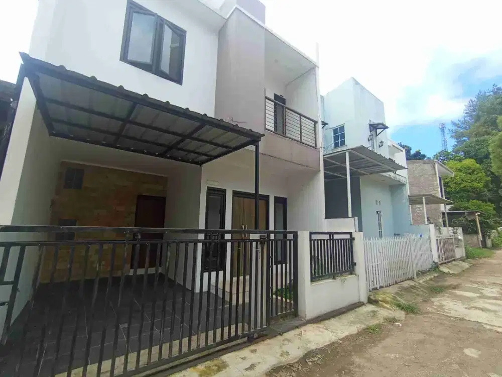 Dijual rumah murah di Cigadung Kota Bandung dekat ke Dago dan sekitarnya