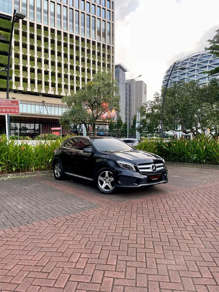 [ON SALE!! SUPER LOW KM] MERCEDEZ BENZ GLA200 1.6L AT 2016