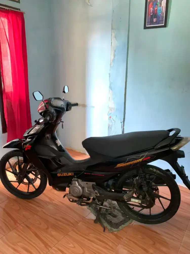 Suzuki Shogun FL125 NR