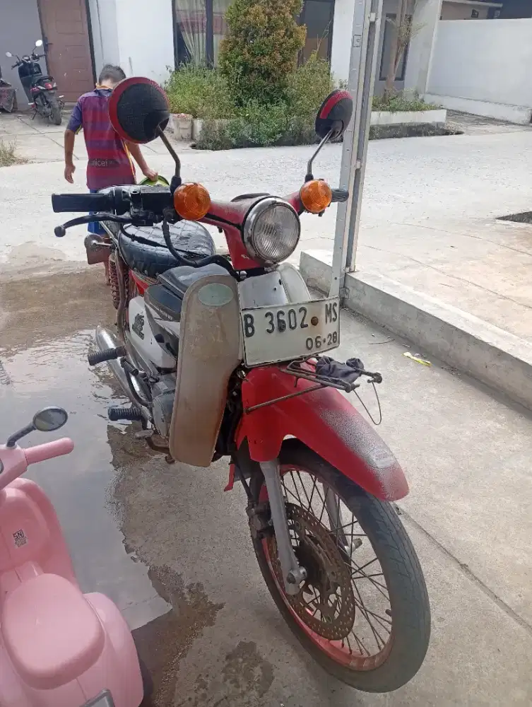 Honda c 70 basic legenda th 2002