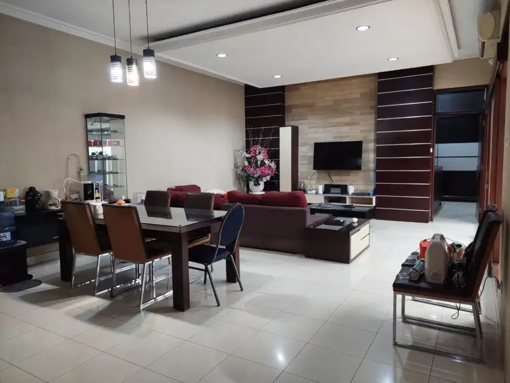 Rumah Bagus Siap Huni di Singgasana Pradana Bandung