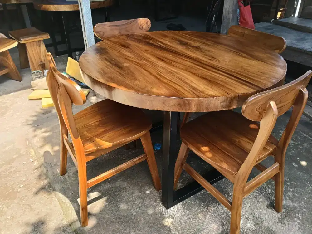 meja makan bulat murah meriah