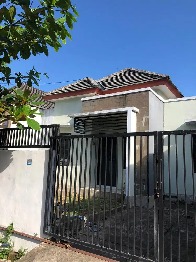 Dijual rumah  di Beranda hijau