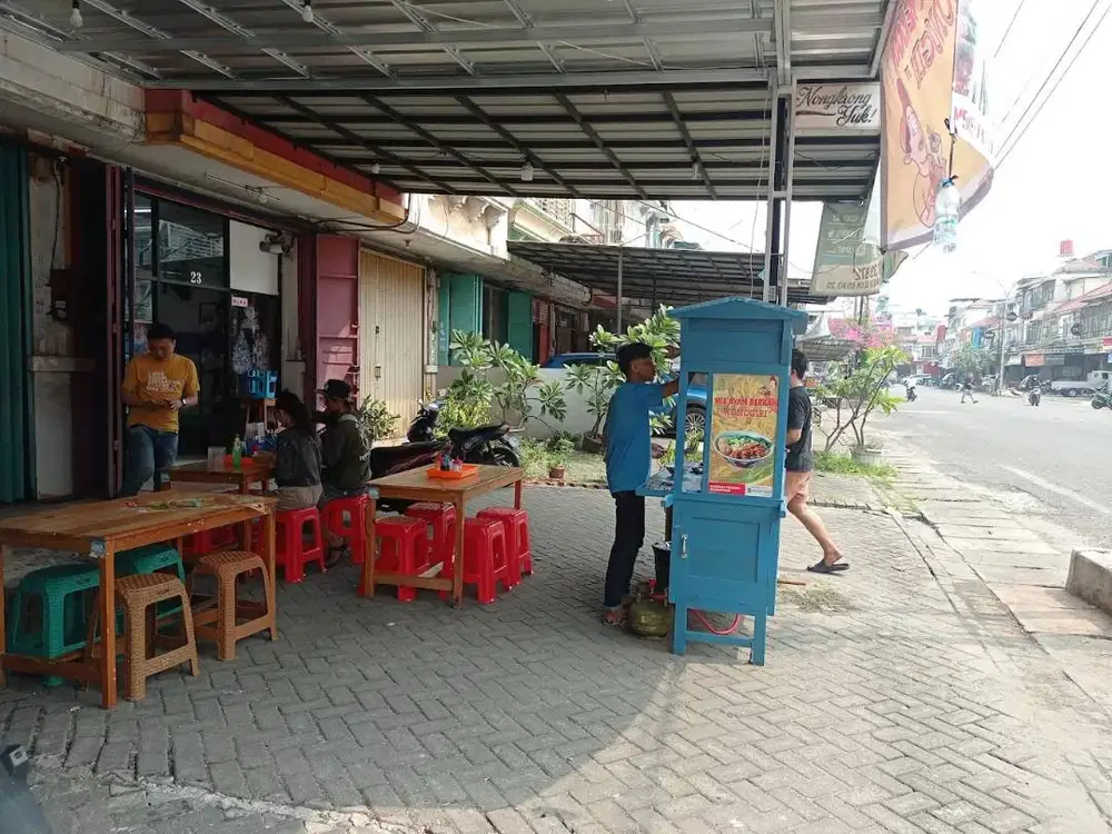 Lowongan Kerja Karyawan Mie Ayam – Jam 07.00–19.00 (Lembur Dihitung)