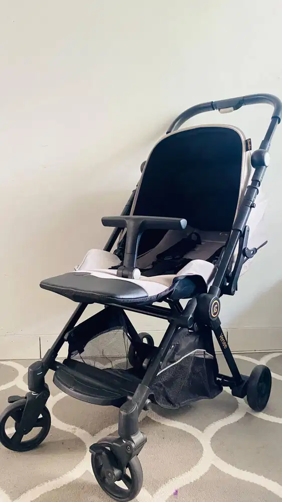 Stroller/Kereta Bayi Versee Chocolate Bekas Terawat Hitam Abu