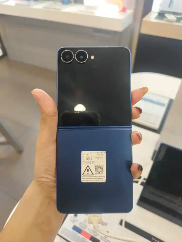 SAMSUNG GALAXY Z FLIF 7