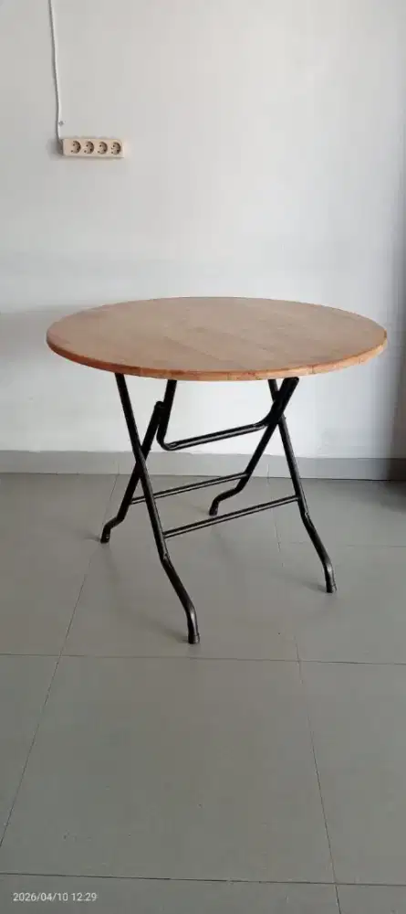 Dijual meja cafe karena Tutup usaha