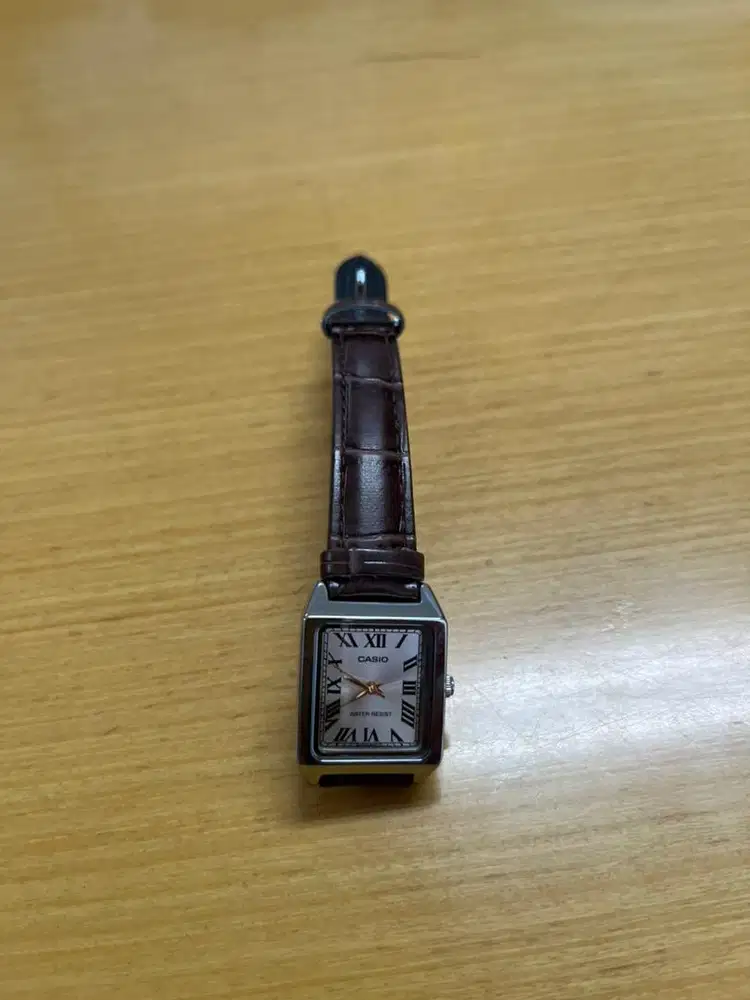 Jam tangan wanita Casio
