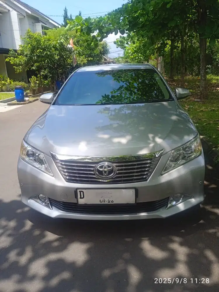 TOYOTA CAMRY  2.5 V TAHUN 2012