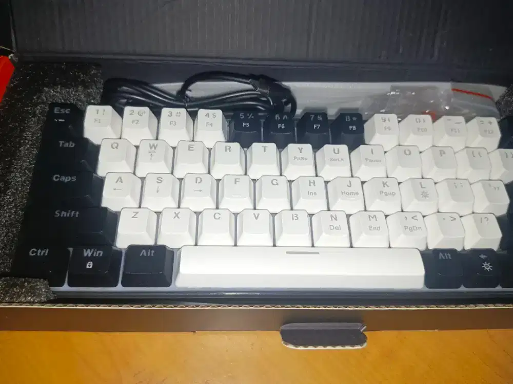 KEYBOARD MECHANICAL
