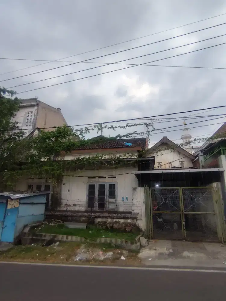 Rumah - 5 Menit dari Alun-alun Malang