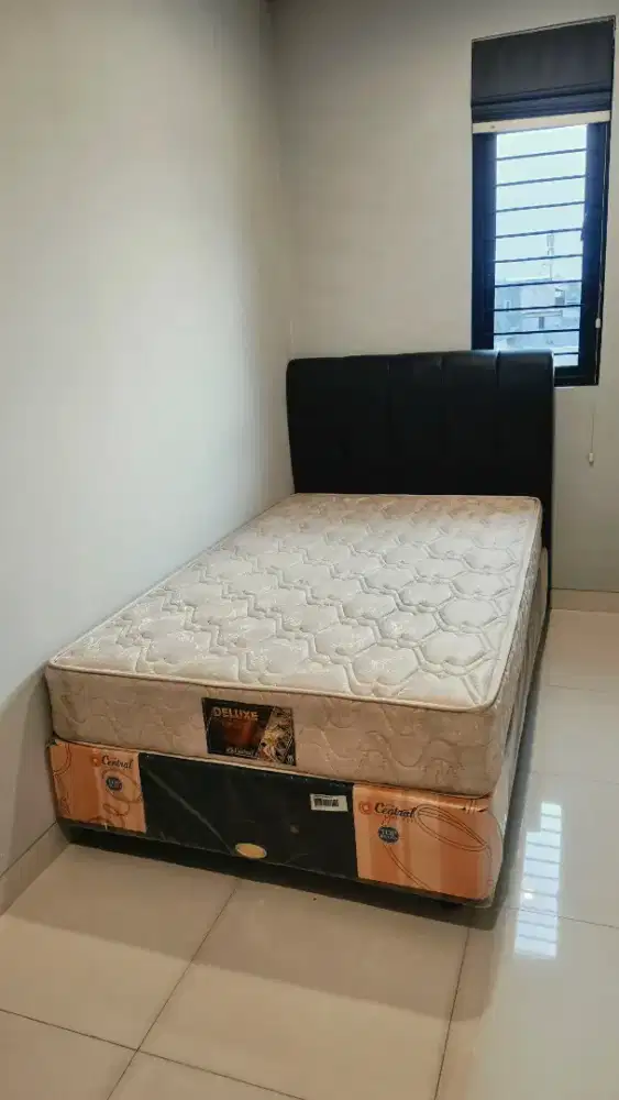 Dijual Spring Bed Ranjang Kasur Central Full Set 120 x 200 cm