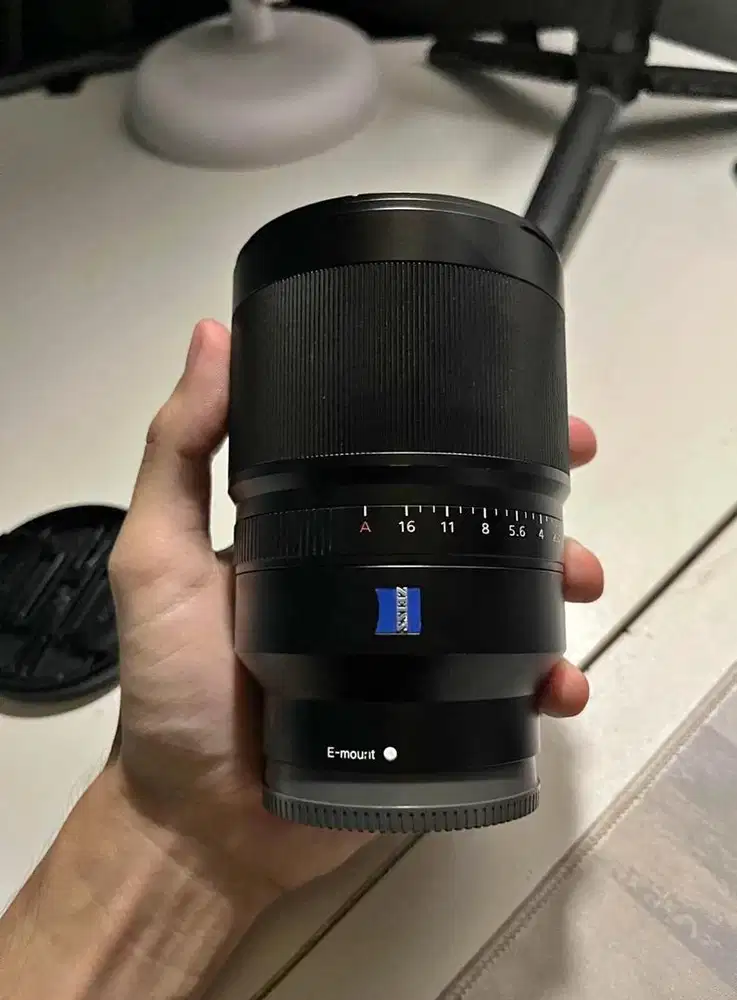 Lensa sony Zeiss 35mm F1.4