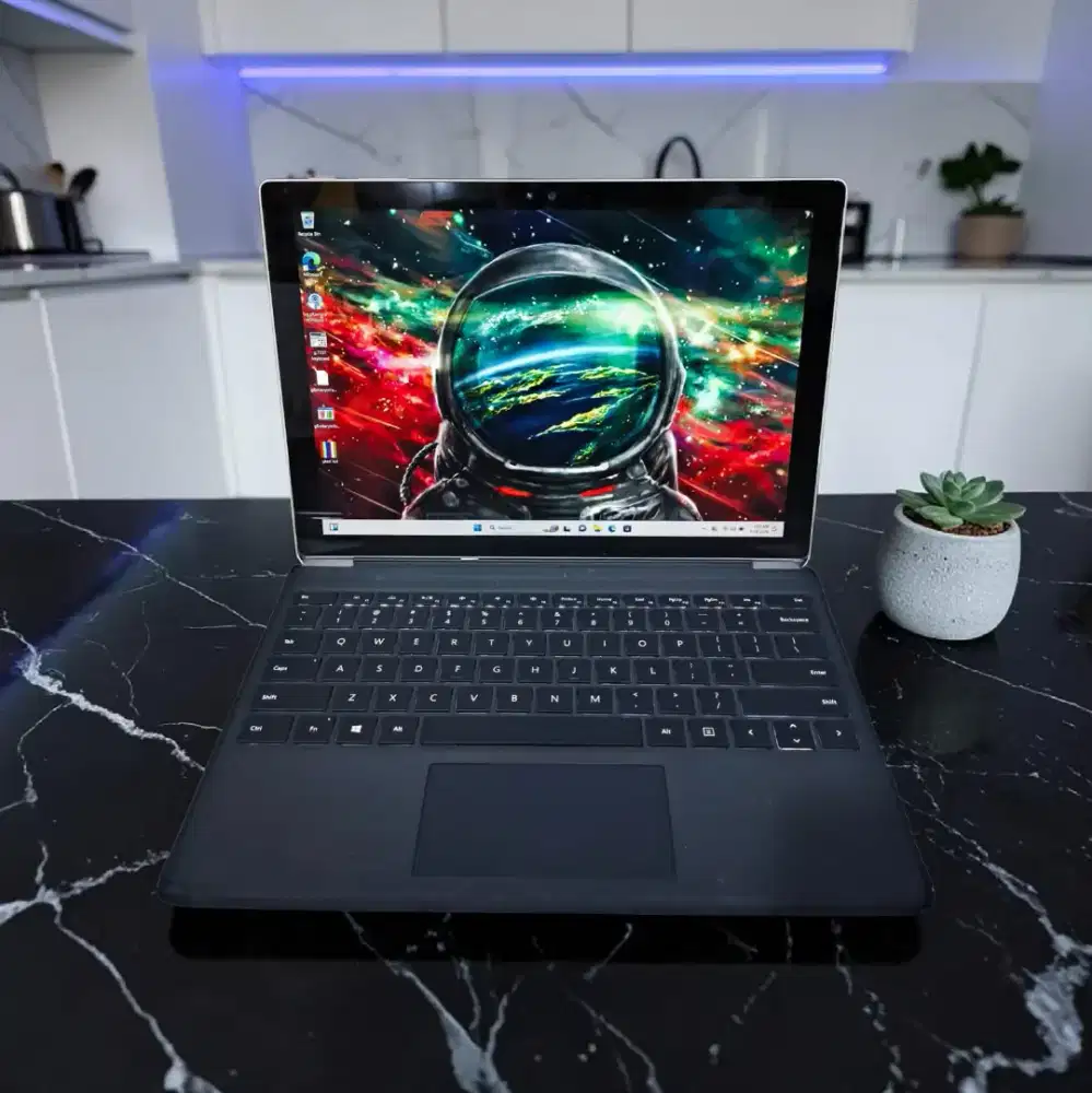 MICROSOFT Surface Pro-ZQ Slim [SSD FAST BOOT]