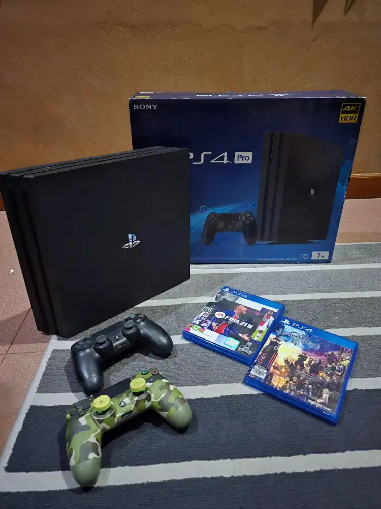 PS4 PRO 1TB + 2 STICK + 2 BD | MULUS FULLSET SIAP MAIN