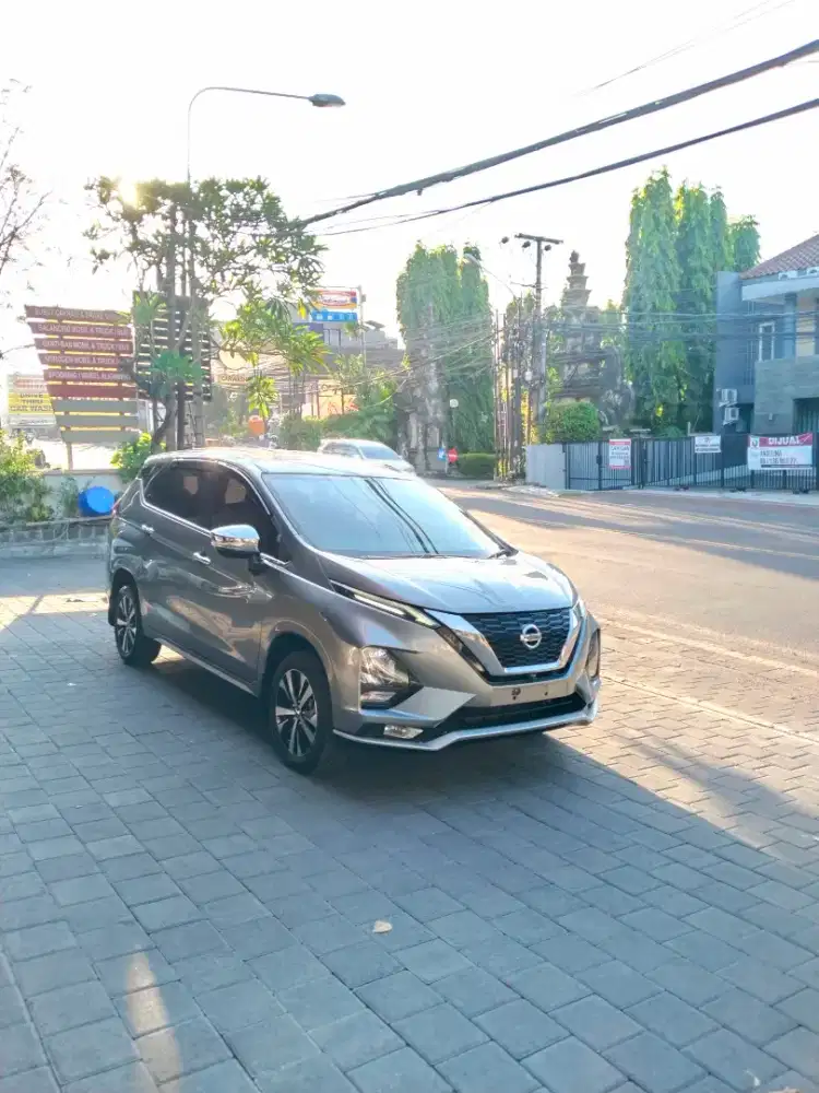 NISSAN LIVINA VL MATIC 2021 LOW KM WARNA FAVORIT