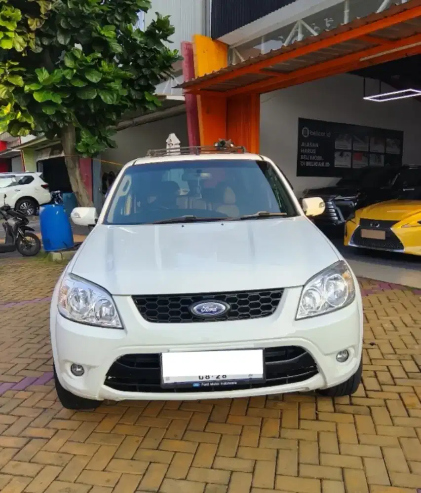 Ford escape 2.3L limited 2011 matic - bensin - low KM