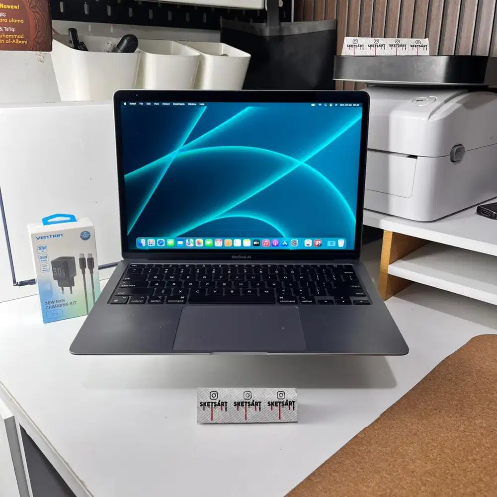 MacBook Air M1 8/256gb Battery Health 83%