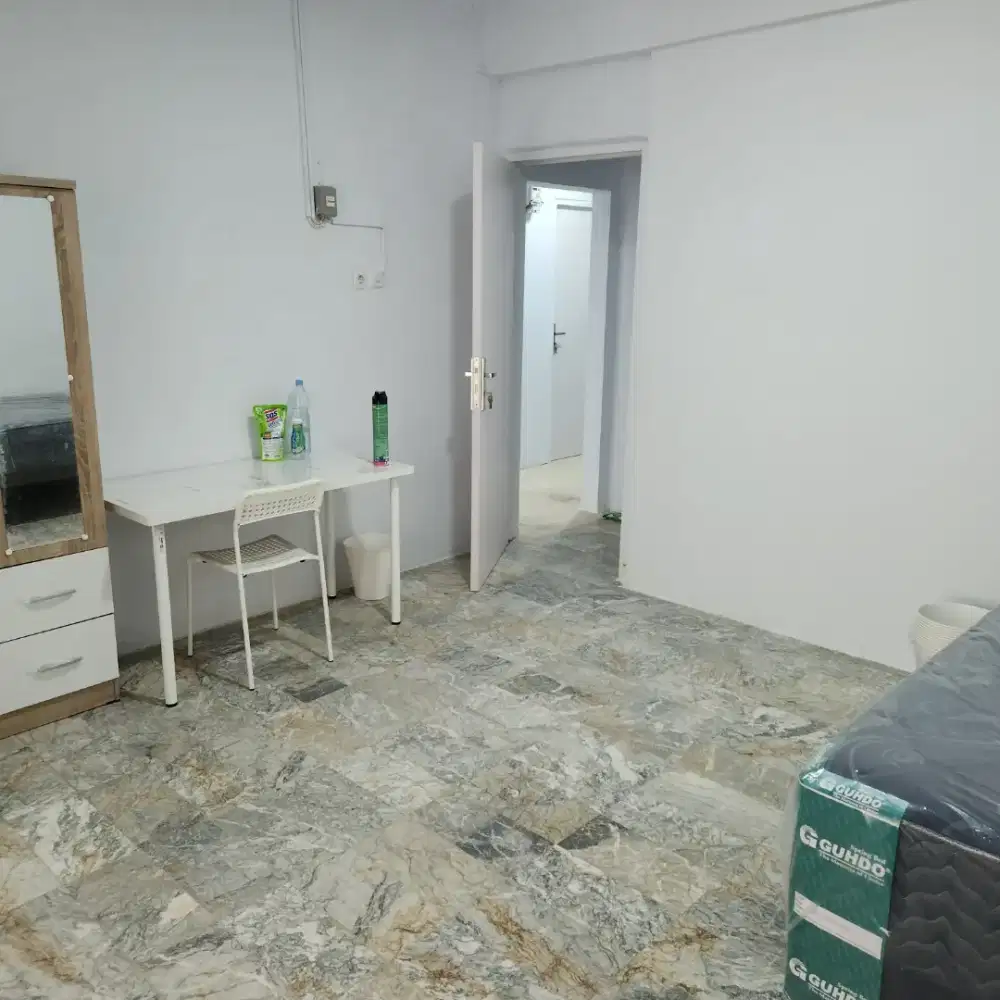 Kost khusus putri di pluit muara karang,  jakarta utara