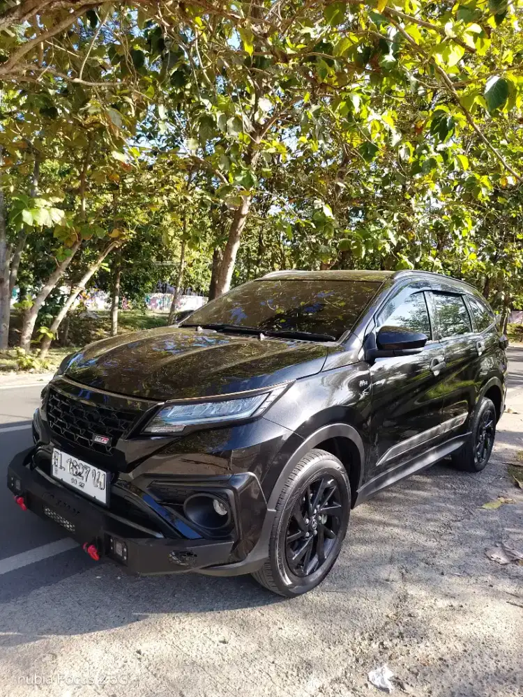 Toyota Rush GR 1.5 Matik 2022