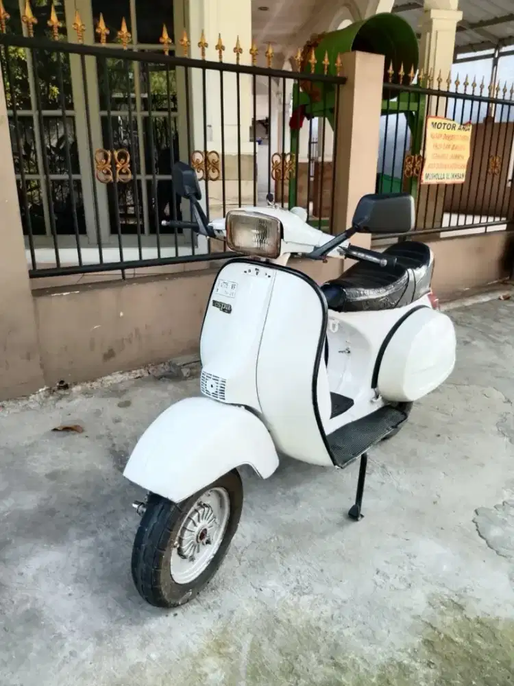 Vespa px 1979 asli putih