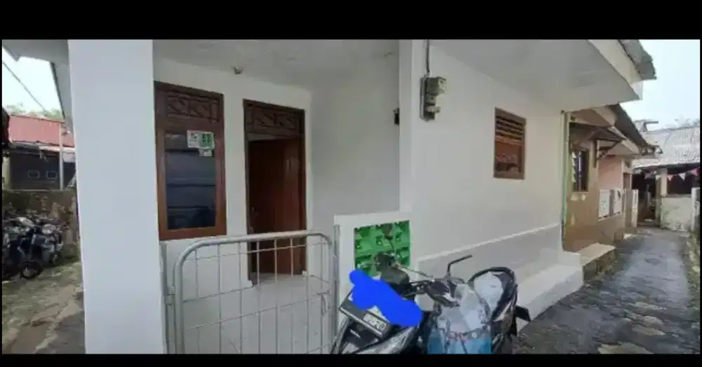 Di kontrakan rumah tengah kota Bogor