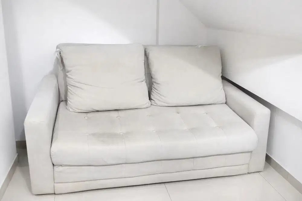 DIJUAL Sofa Bed 2 Seater Cream Minimalis Bisa Jadi Tempat Tidur