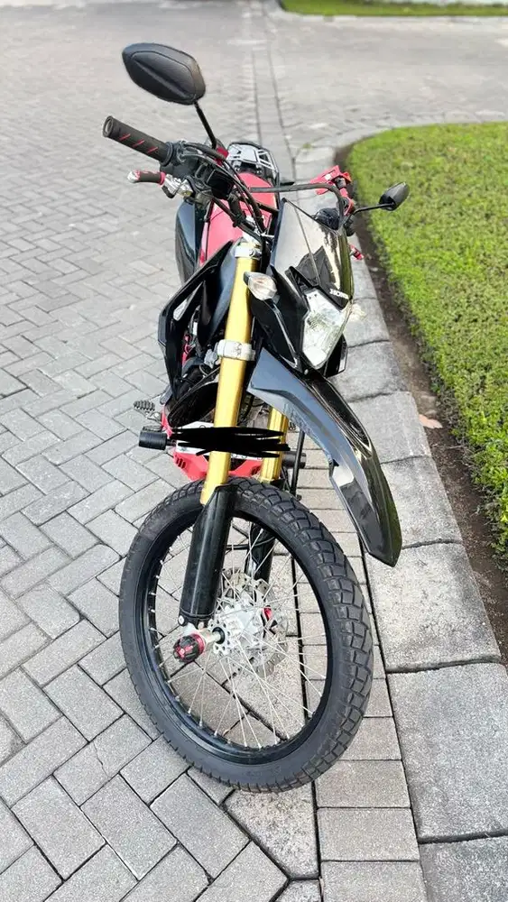 Honda CRF 150 tahun 2024