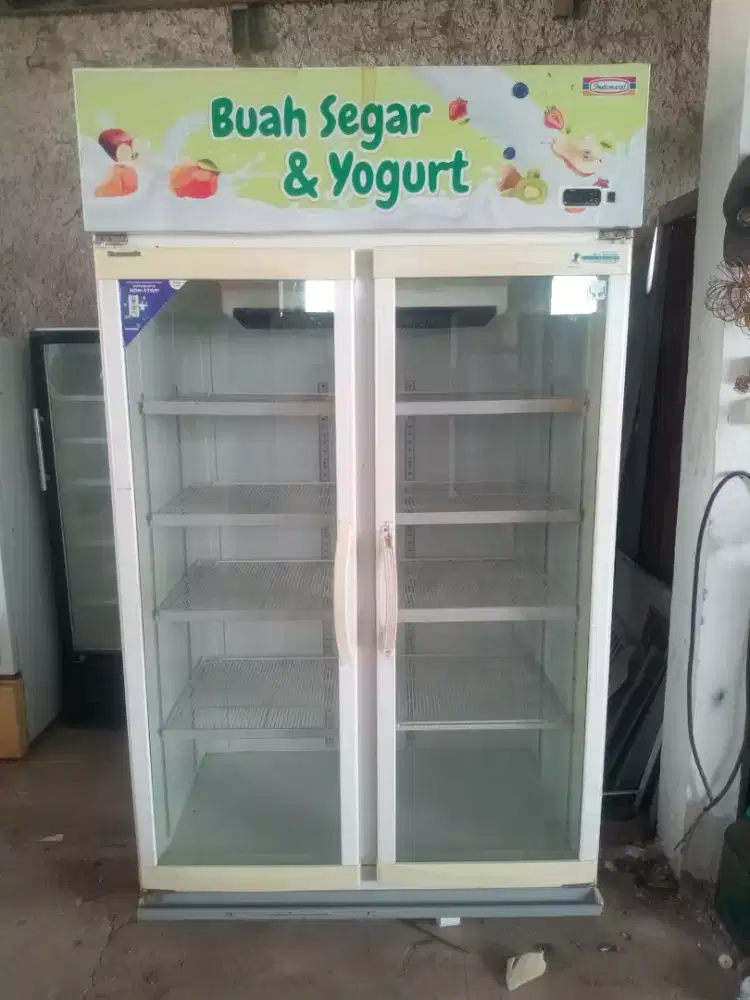 Showcase dan freezer