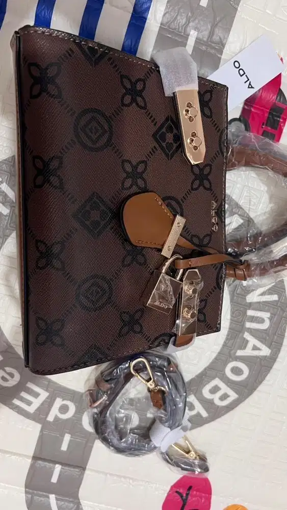 Tas merk Aldo tipe lisbon