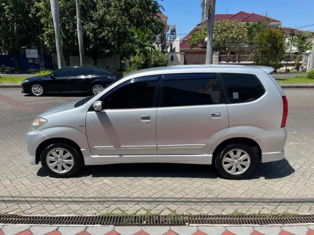 Dp 15 jt Avanza 1.5 type S 2009 Istimewah