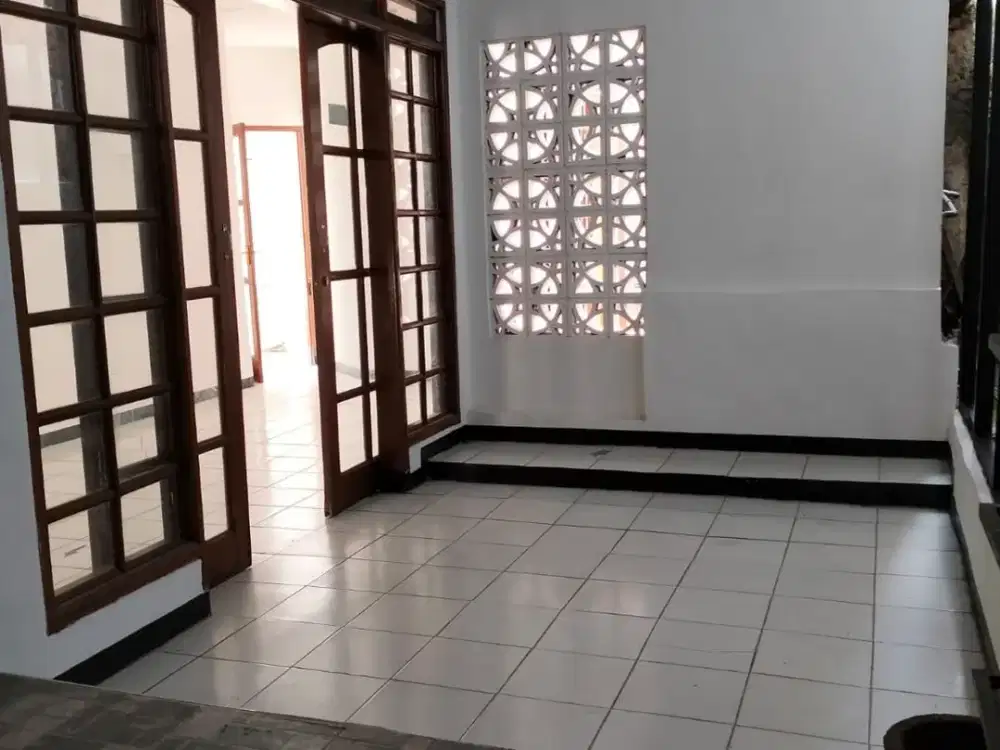 Rumah siap huni  sayap dago