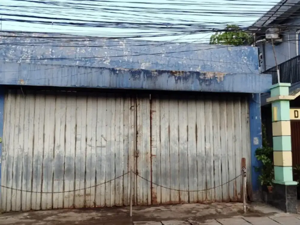 Rumah dan Ruang Usaha di Surabaya Pusat