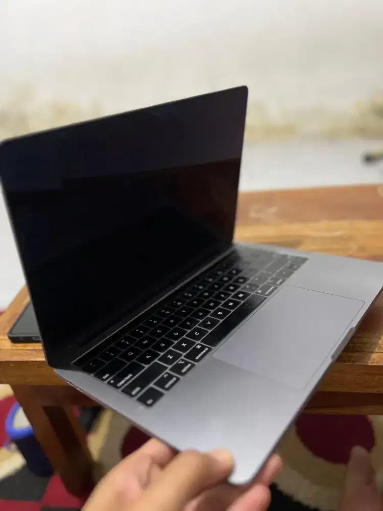 Macbook Pro Retina 13' 2019 8/128