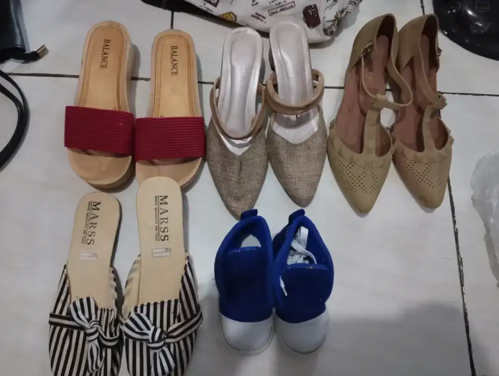 Sepatu wanita kondisi masih baru belum terpakai