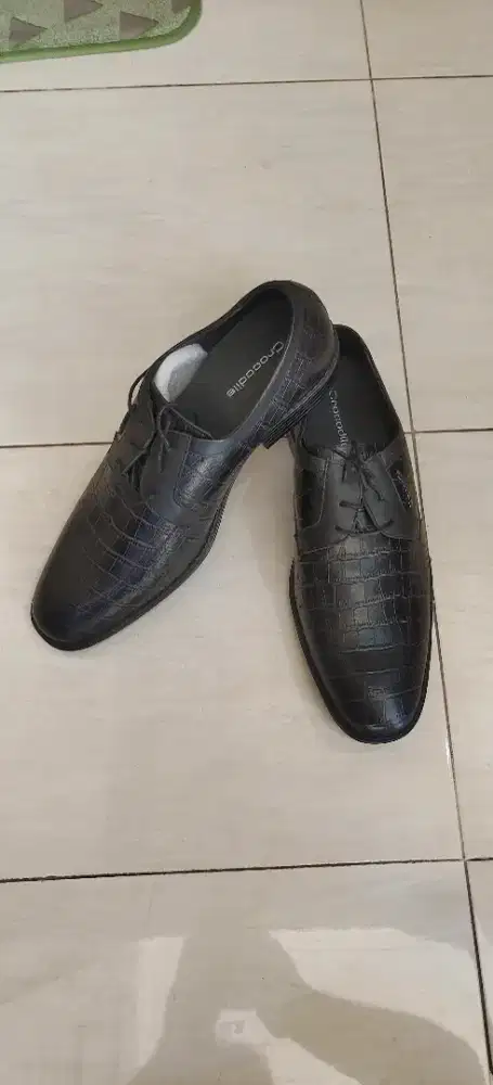 Sepatu Pantofel Pria Crocodile Original - Black CR 1926-1 (Size 43)
