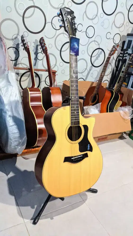 Gitar Akustik Taylor High Quality Baru